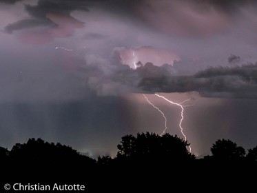 QUAND TOMBE LA FOUDRE par Christian Autotte