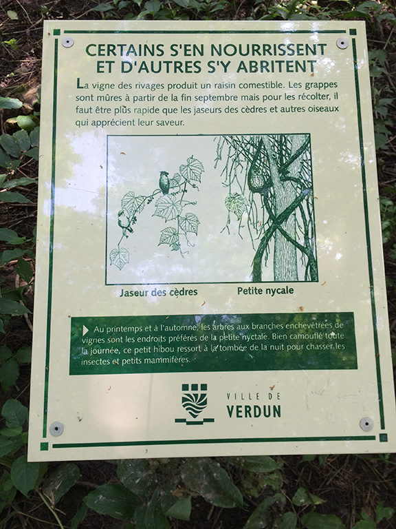 Photo d'une pancarte d'information